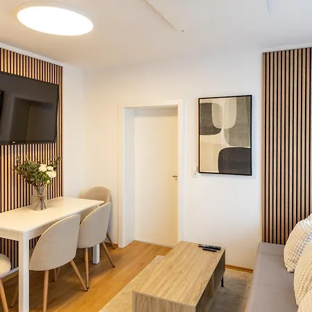 Neues Ferienapartment In Neumarkt Lejlighed *