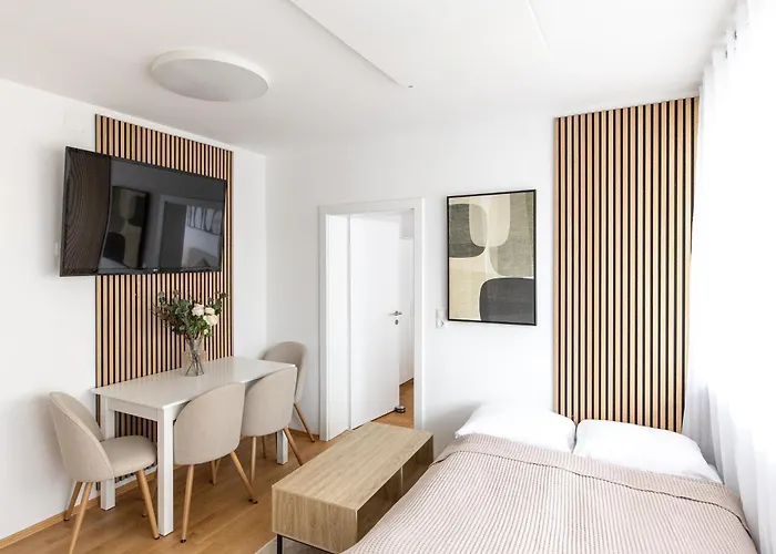 Neues Ferienapartment In Neumarkt 公寓 Strimitzen